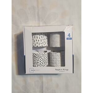 Mainstays Napkin Rings Set of 4 White Black 1.75"x1.5" Geo Print DAMAGED PACKAGE
